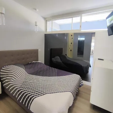 2 For 2 People Appartement *